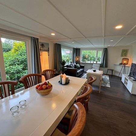 Ruim En Luxe Chalet Privetuin - Park 'De Ijsvogel' Apartment Voorthuizen Exterior photo